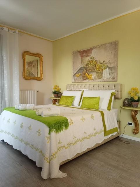 Garda Blue Lake Home Luxury Appartment Дезенцано-дель-Гарда Экстерьер фото